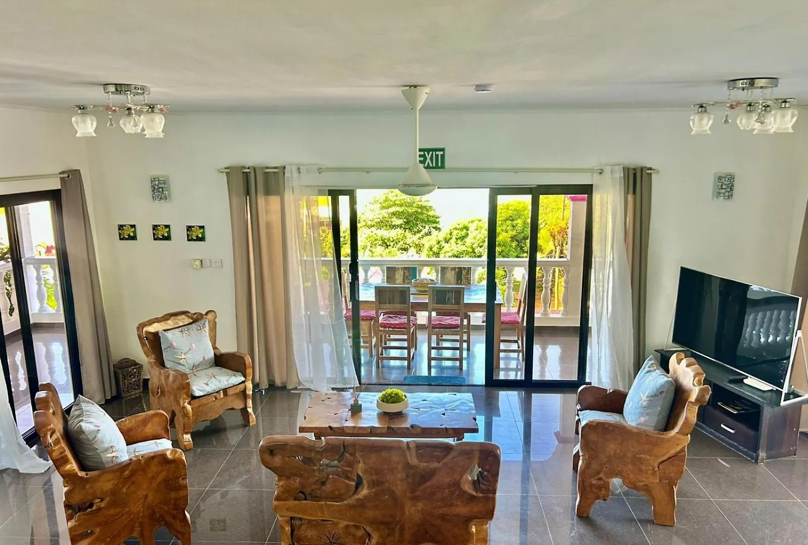Vilea Frangipani Ground Floor 2 Bedroom Apartment Mahe Island
